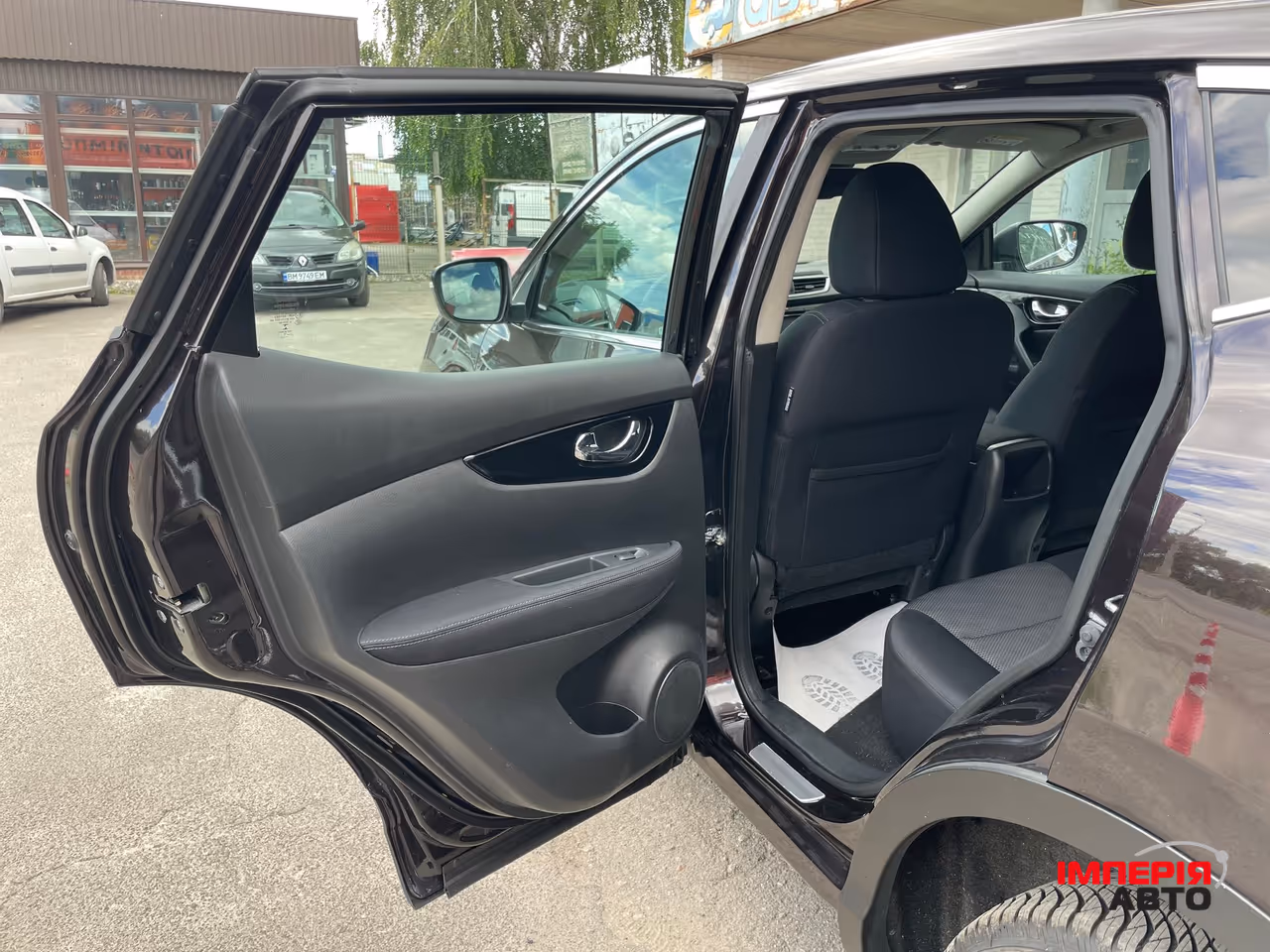 Nissan Qashqai - фото 24