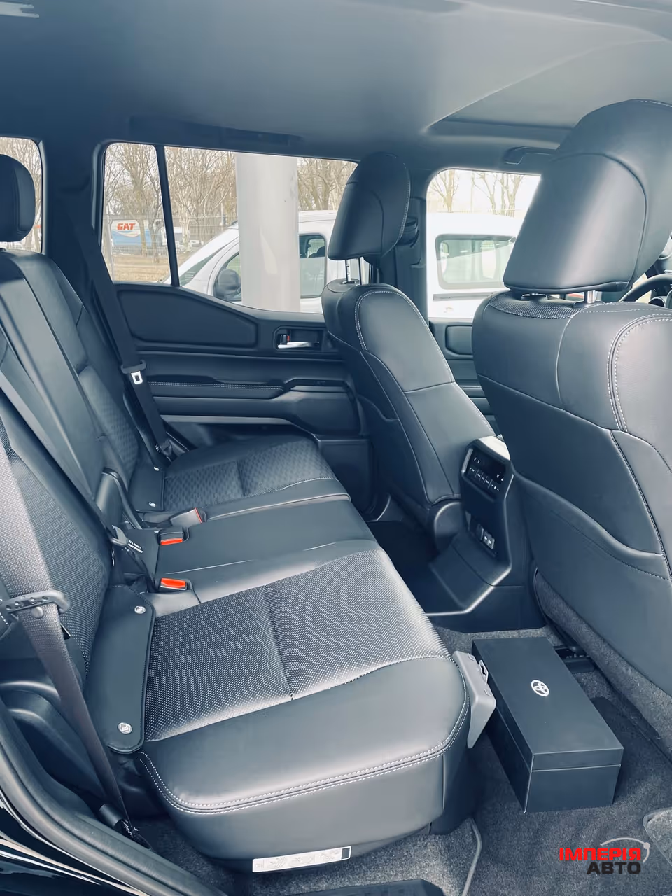 Toyota Land Cruiser Prado - фото 5