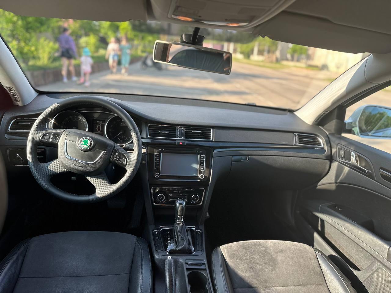 Skoda Superb - фото 5