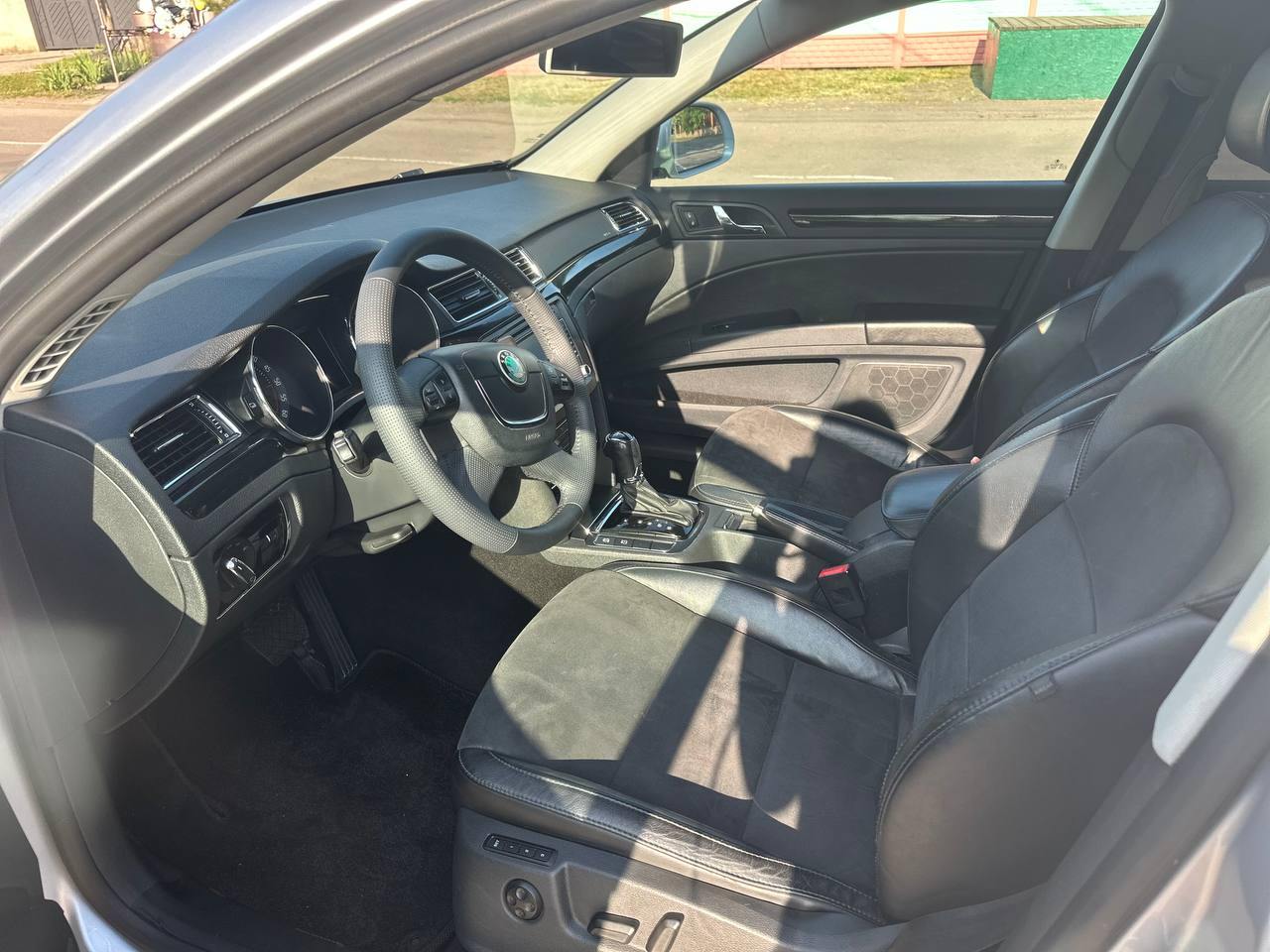 Skoda Superb - фото 9