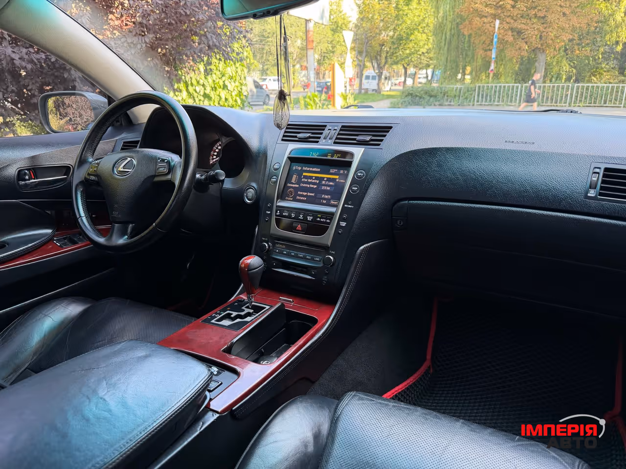 Lexus GS - фото 10