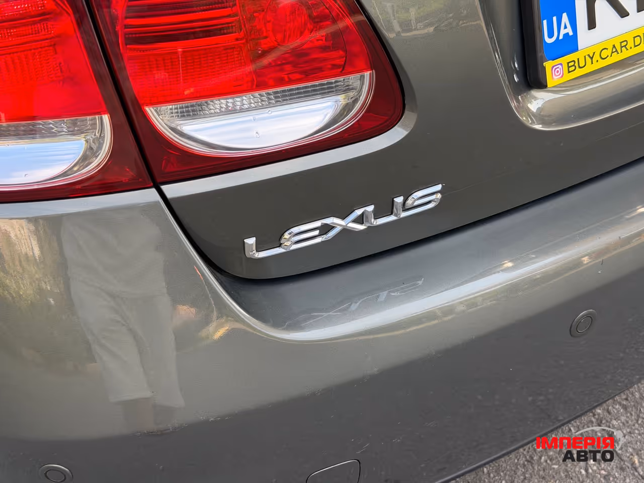 Lexus GS - фото 25