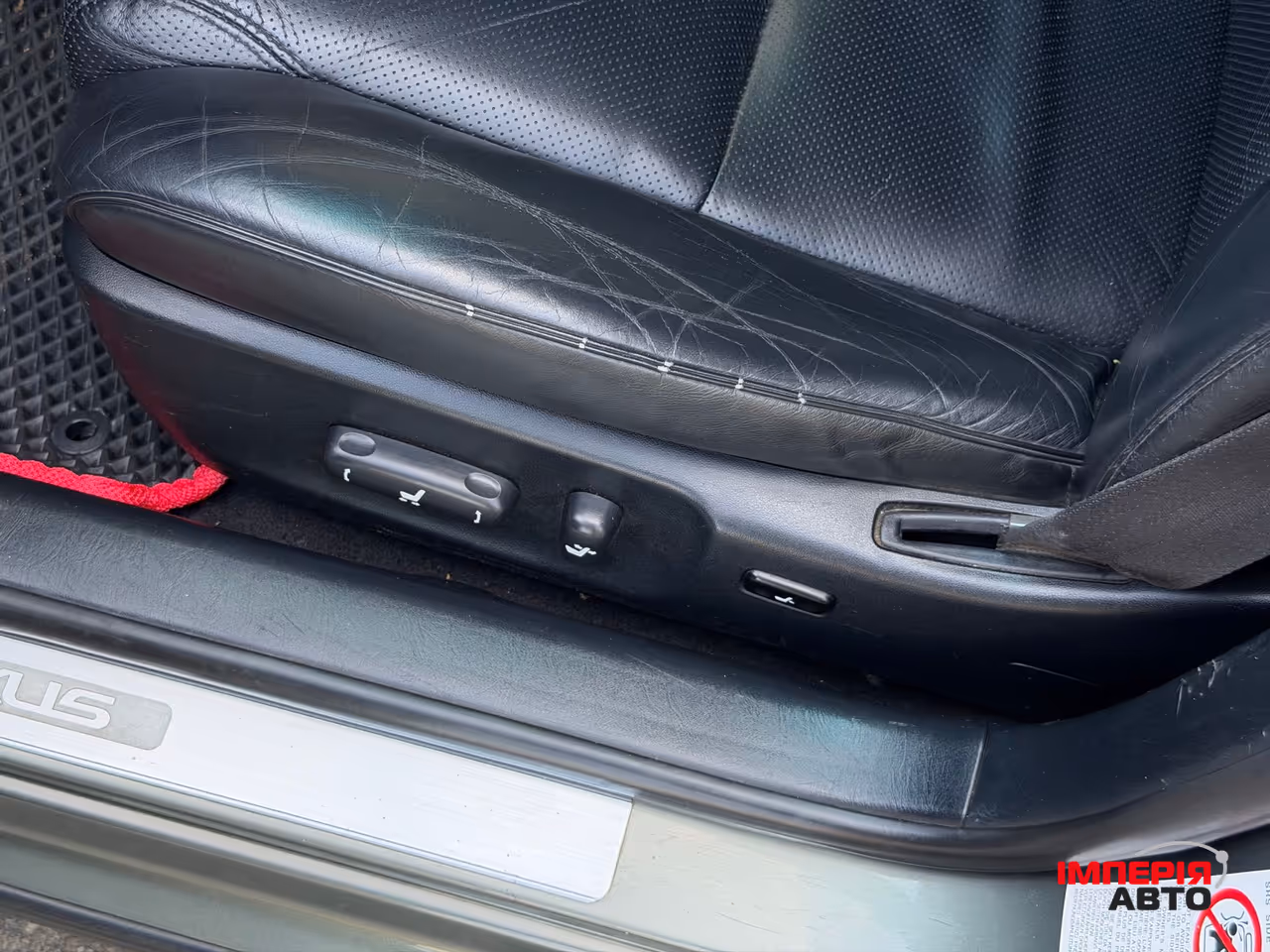 Lexus GS - фото 40