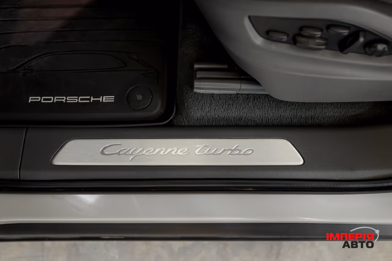 Porsche Cayenne - фото 32
