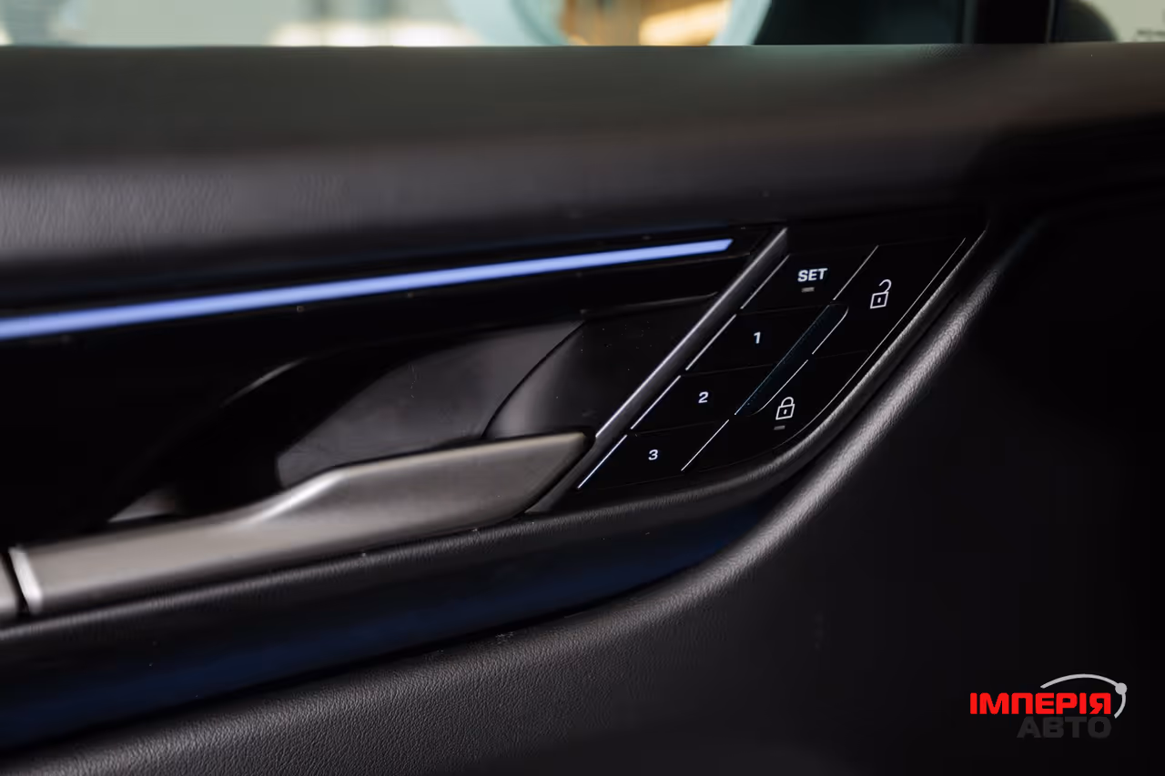 Porsche Macan - фото 21