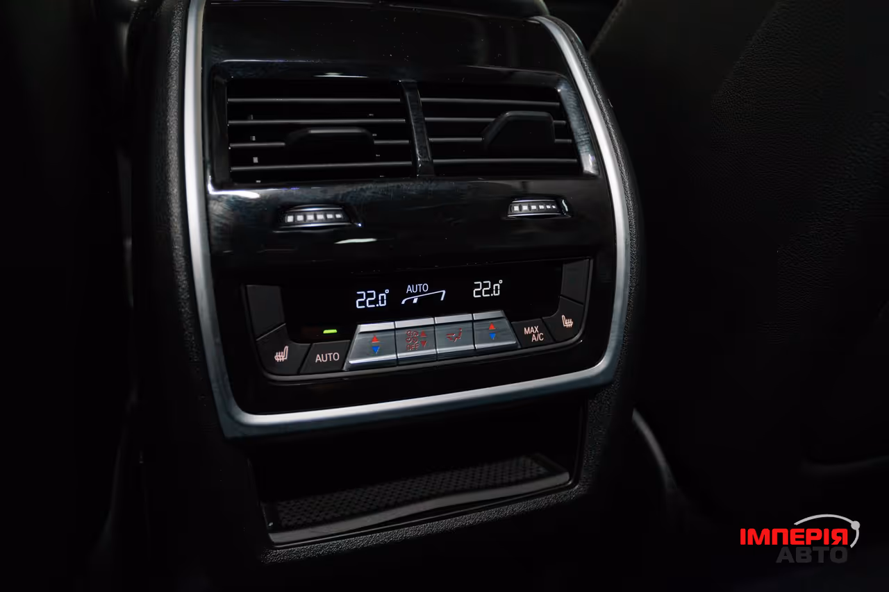 BMW X6 - фото 12