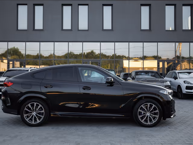 BMW X6 - зображення 2