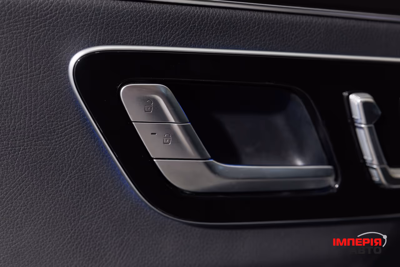 Mercedes-Benz S-Класс - фото 21