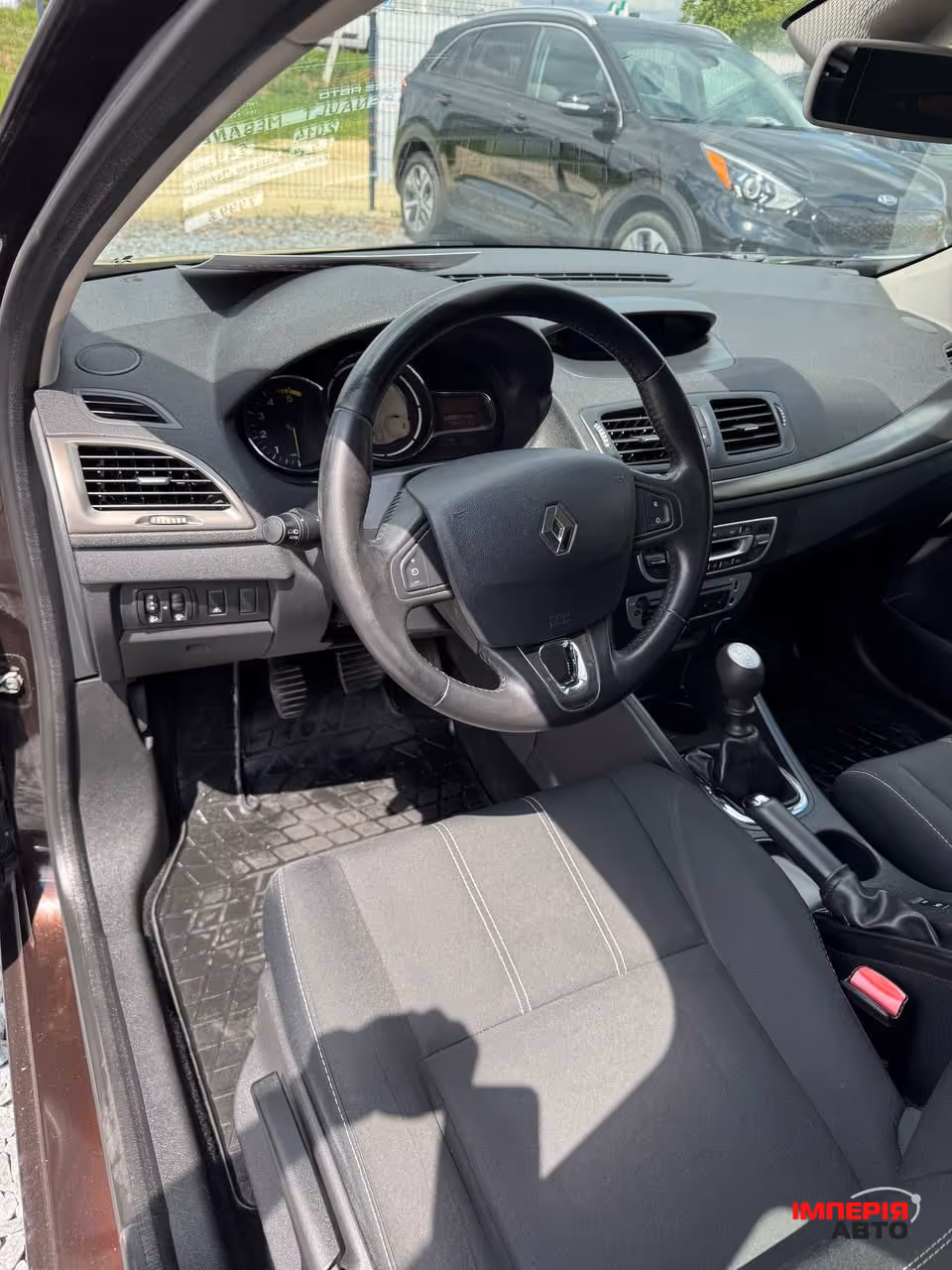 Renault Megane - фото 26