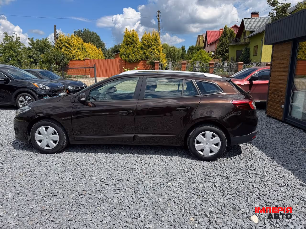 Renault Megane - фото 18