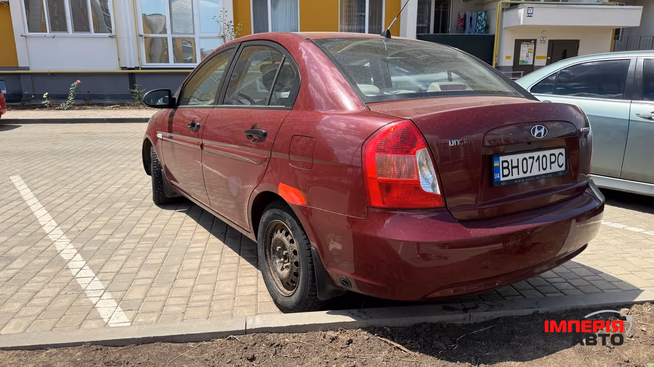 Hyundai Accent - фото 4