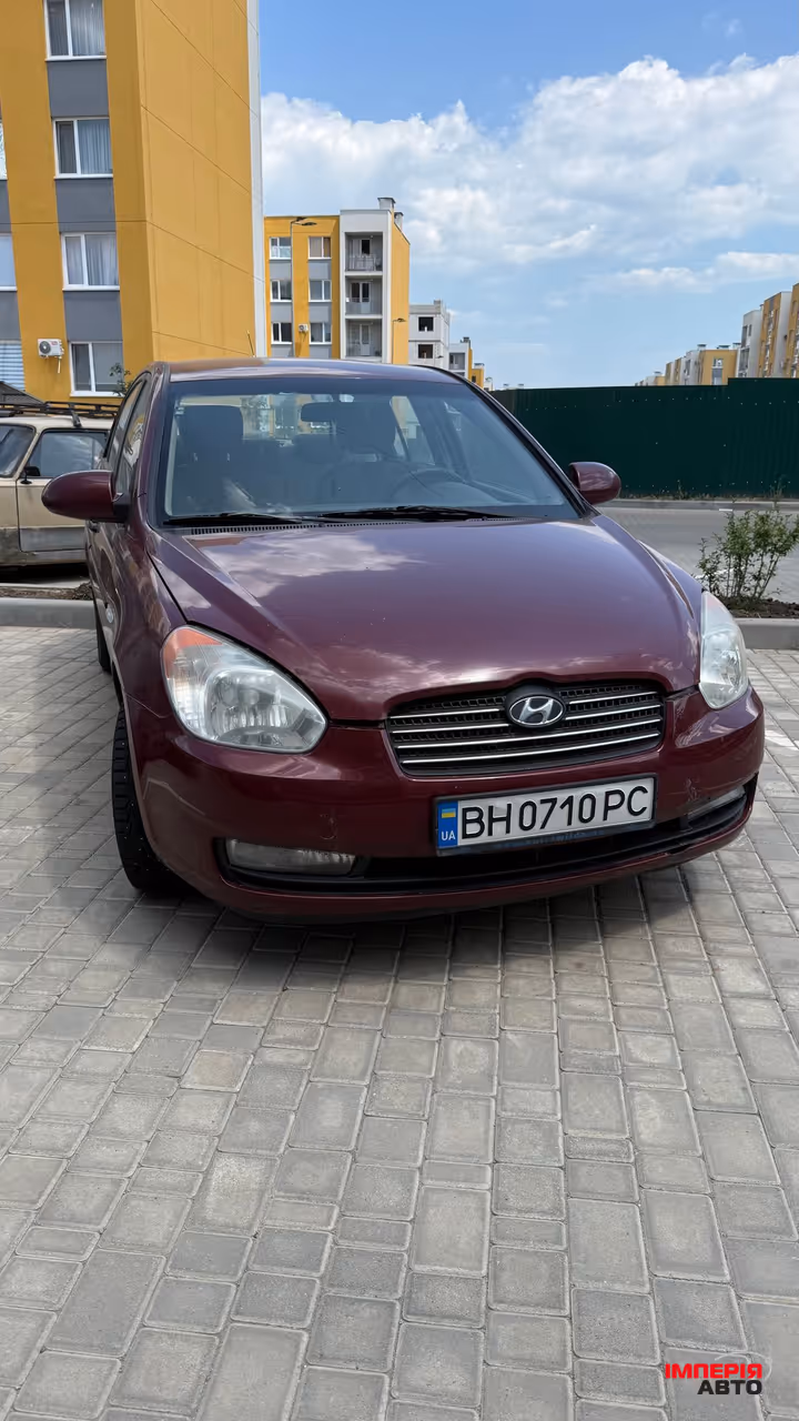 Hyundai Accent - фото 2