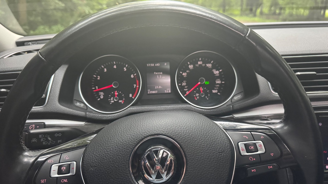 Volkswagen Passat (North America and China) - фото 21