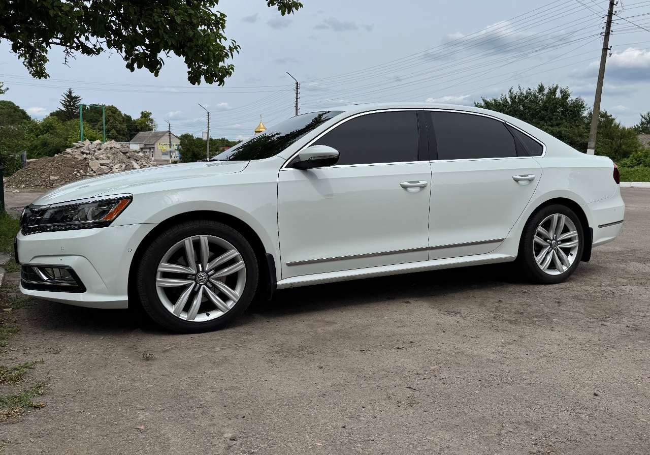 Volkswagen Passat (North America and China) - фото 20