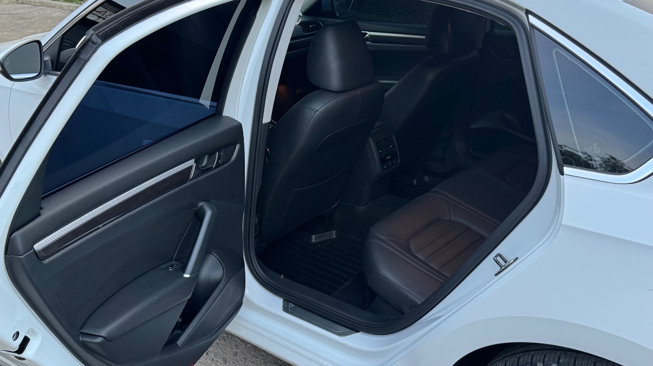 Volkswagen Passat (North America and China) - фото 14