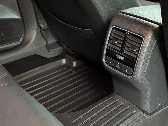 Volkswagen Passat (North America and China) - фото 5