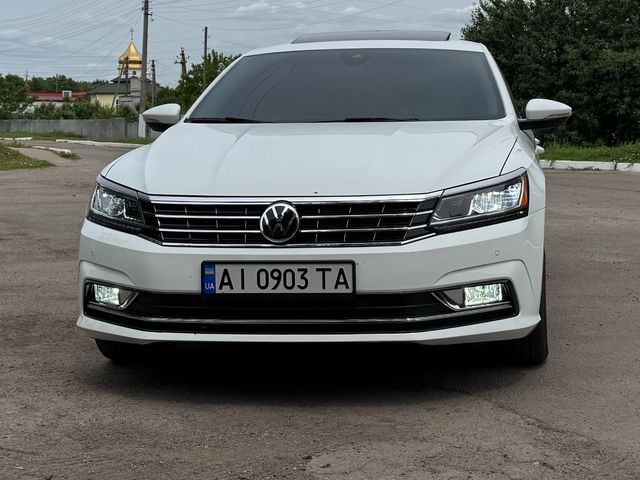 Volkswagen Passat (North America and China) - фото 1