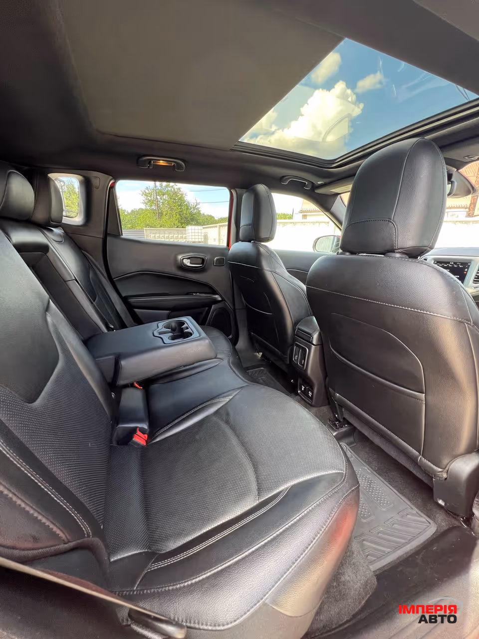 Jeep Compass - фото 32