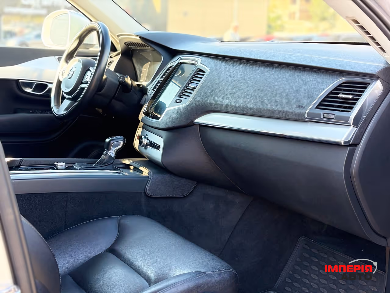 Volvo XC90 - фото 5