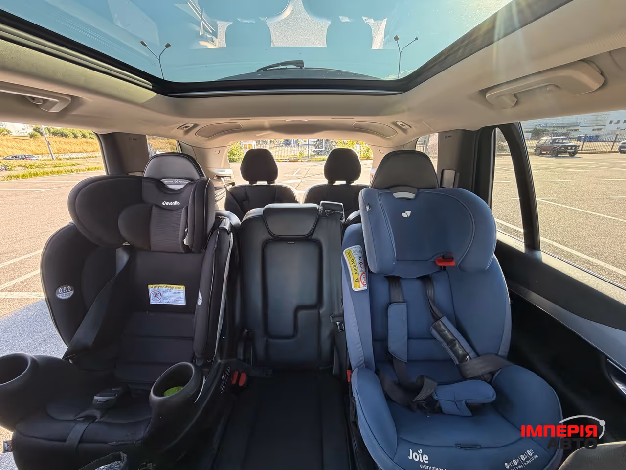Volvo XC90 - фото 12