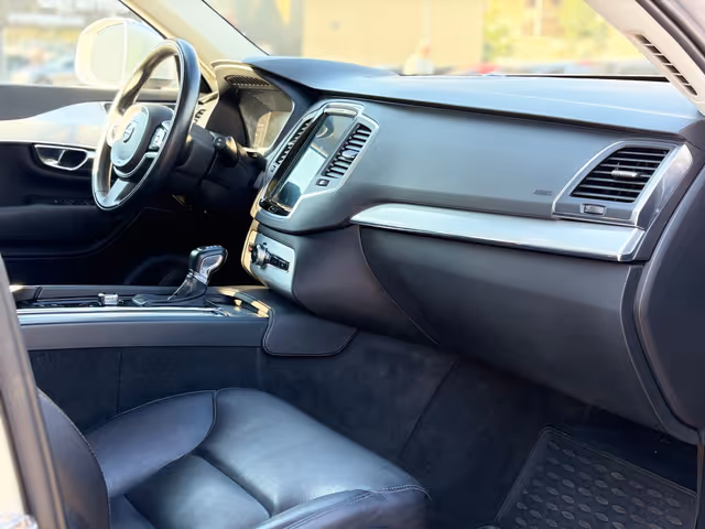 Volvo XC90 - зображення 5