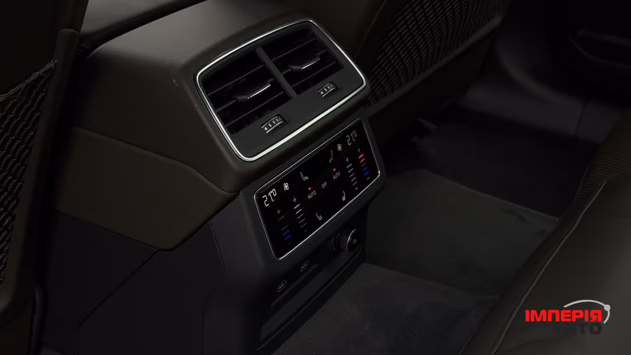 Audi A6 - фото 33
