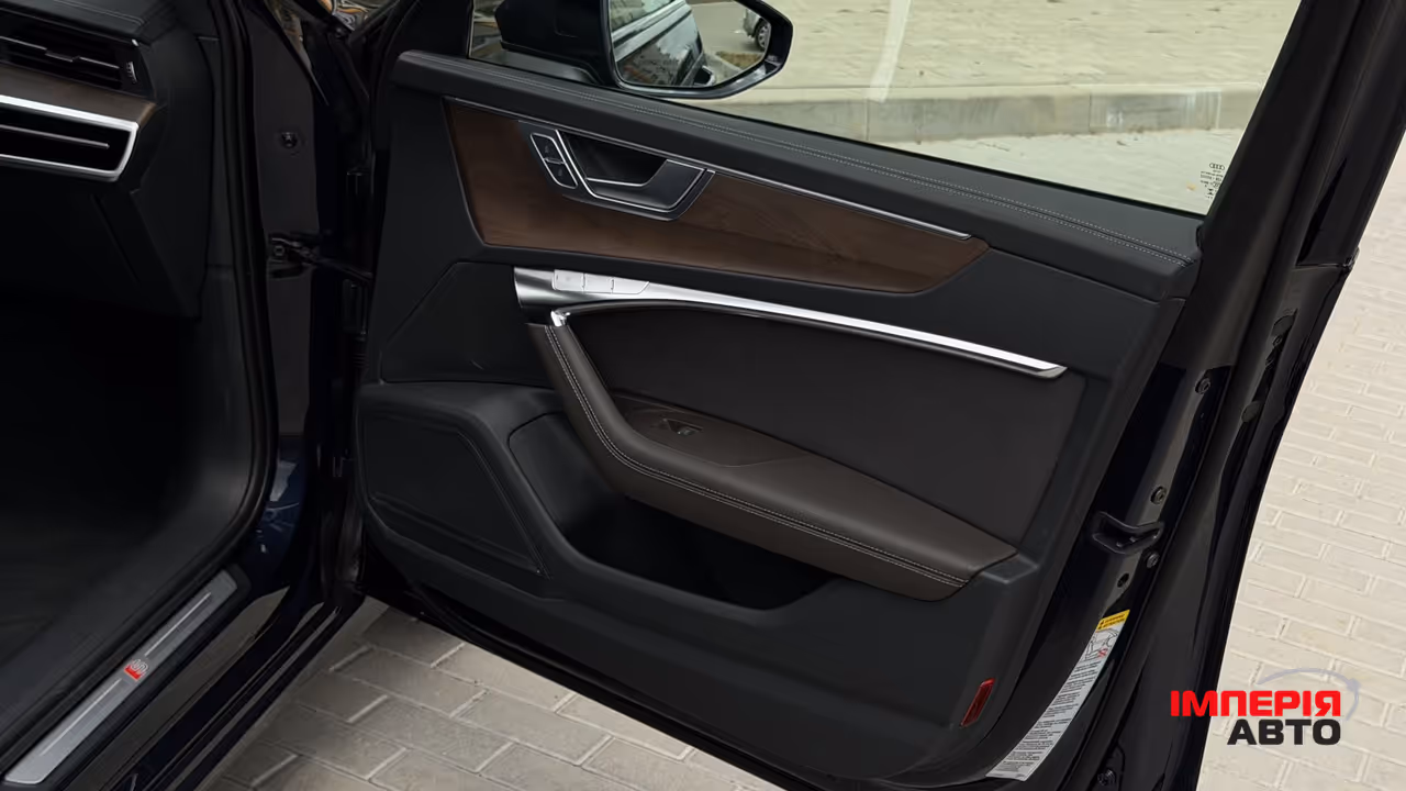 Audi A6 - фото 35