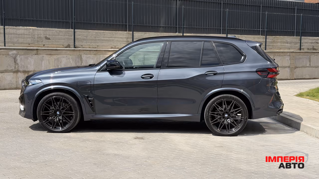 BMW X5 - фото 9
