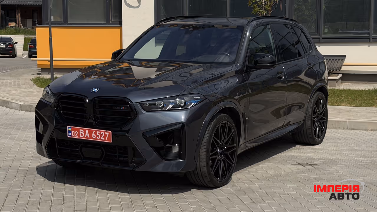 BMW X5 - фото 1