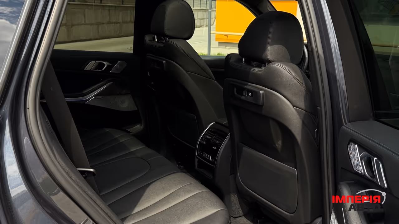 BMW X5 - фото 21