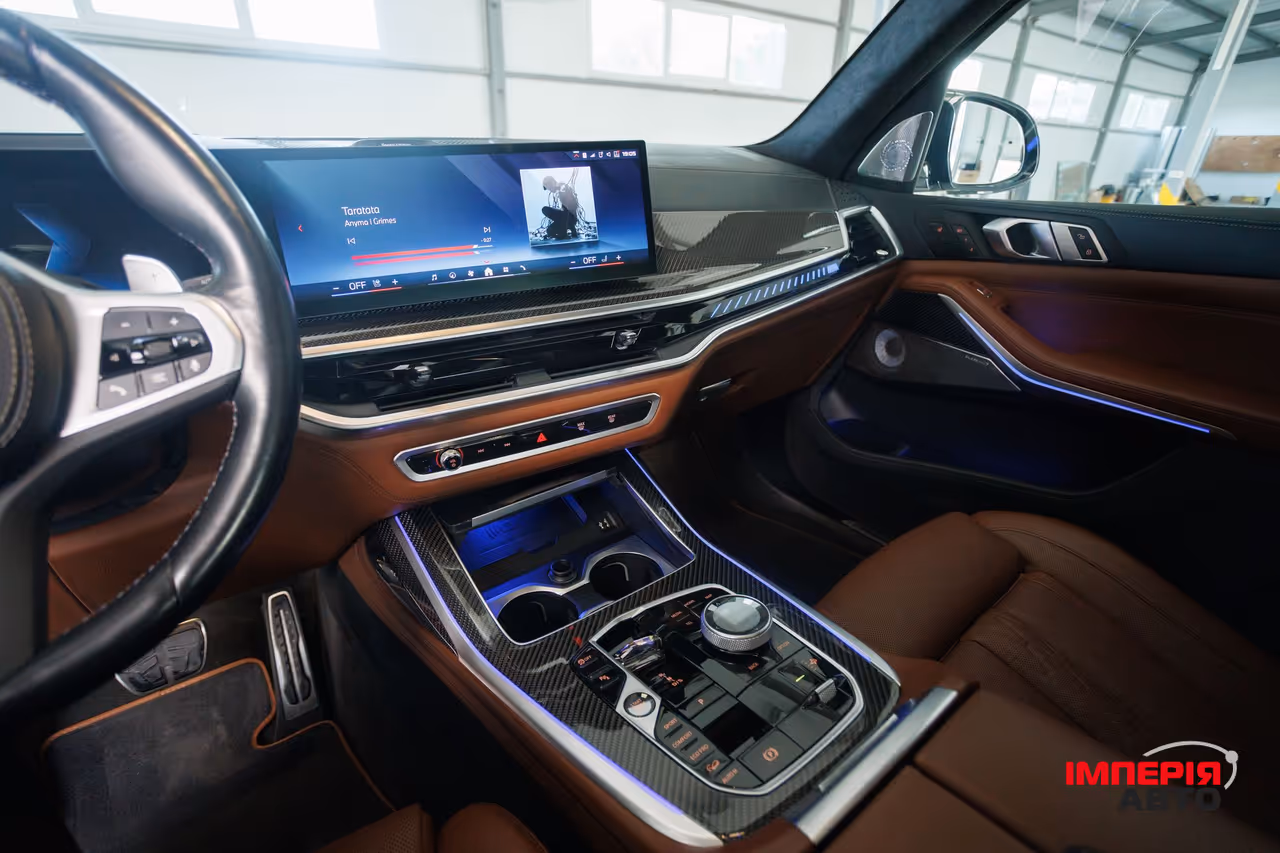 BMW X7 - фото 26