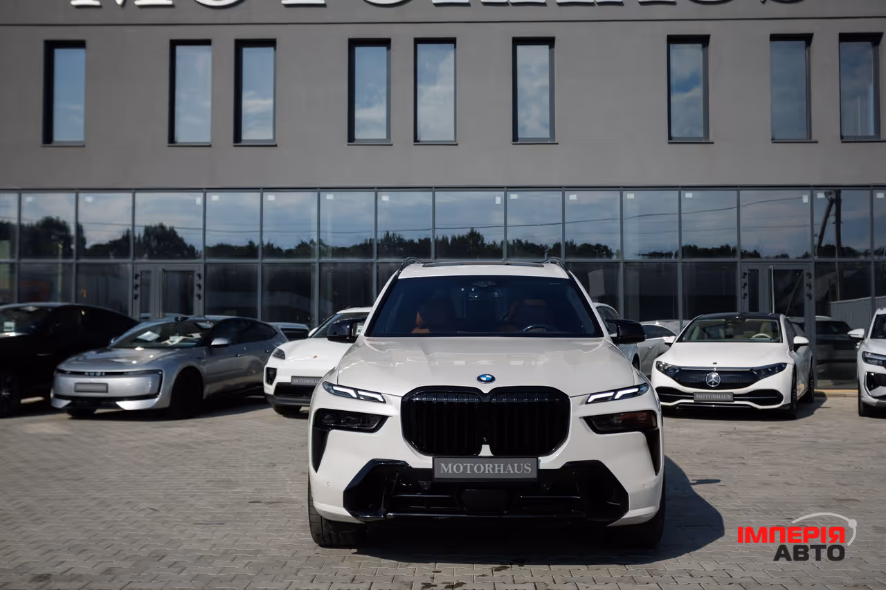 BMW X7 - фото 8