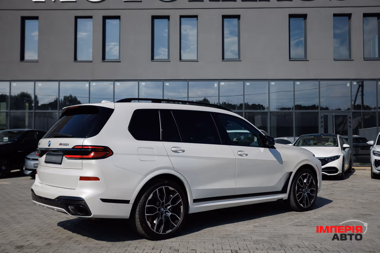 BMW X7 - фото 3