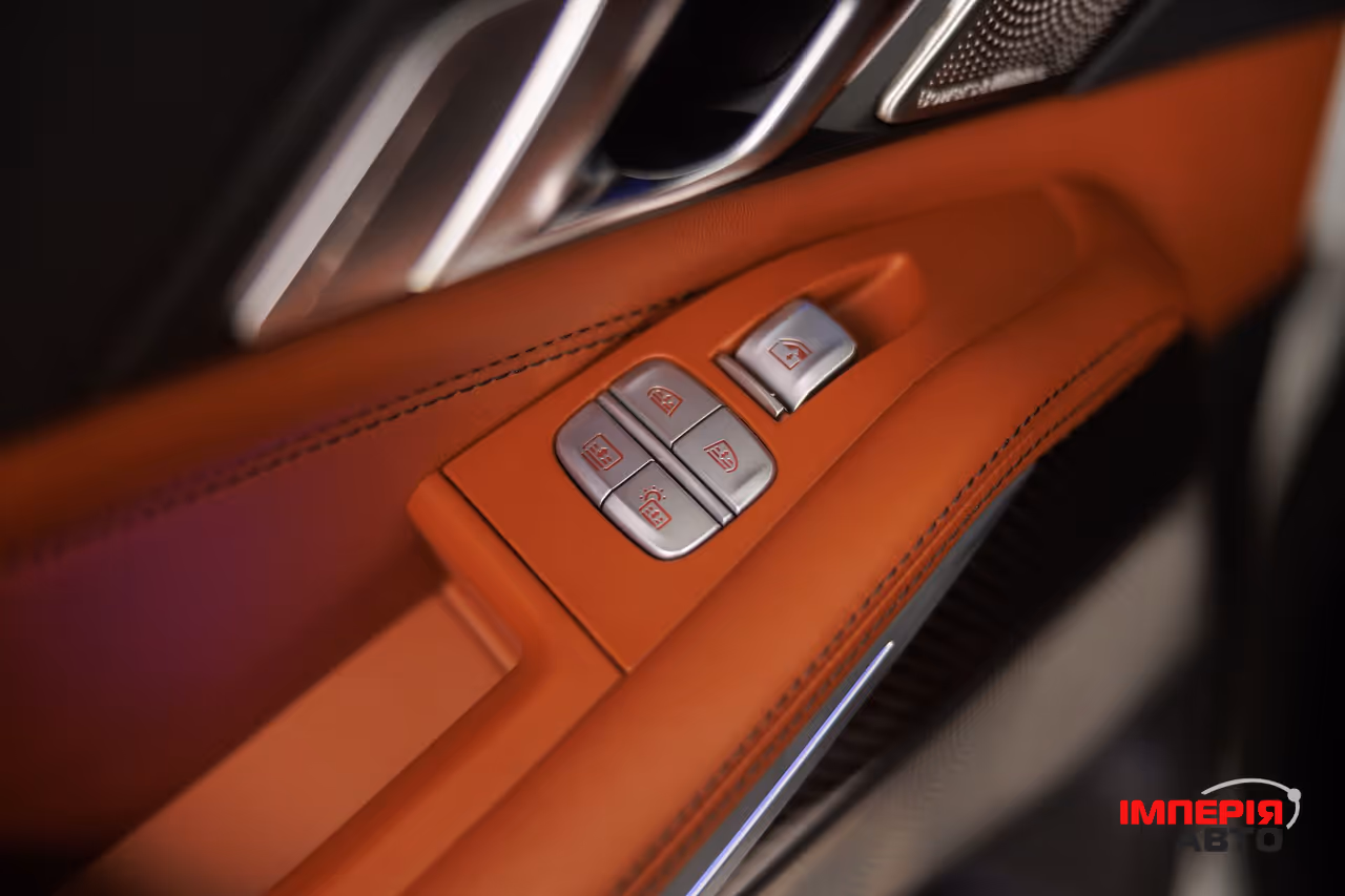 BMW X7 - фото 32