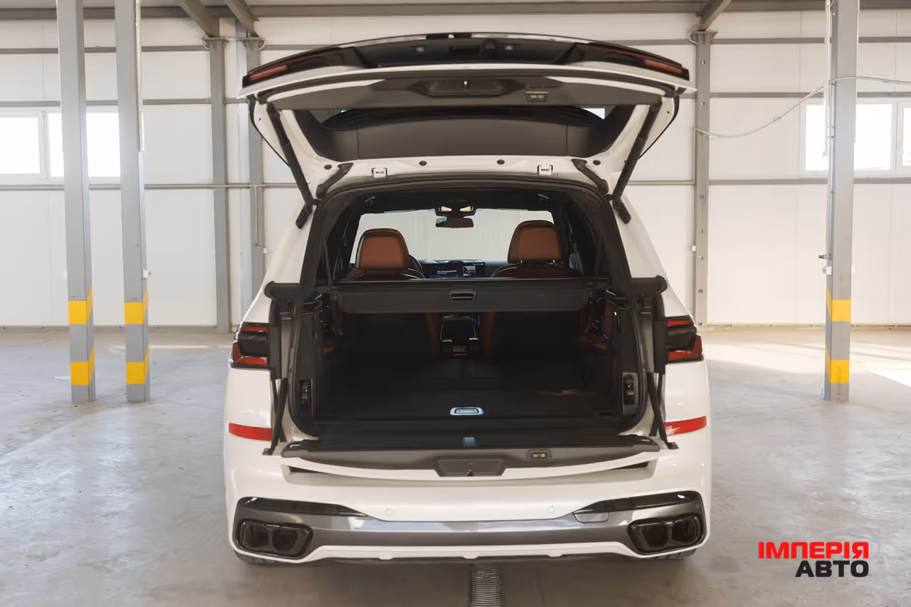 BMW X7 - фото 36