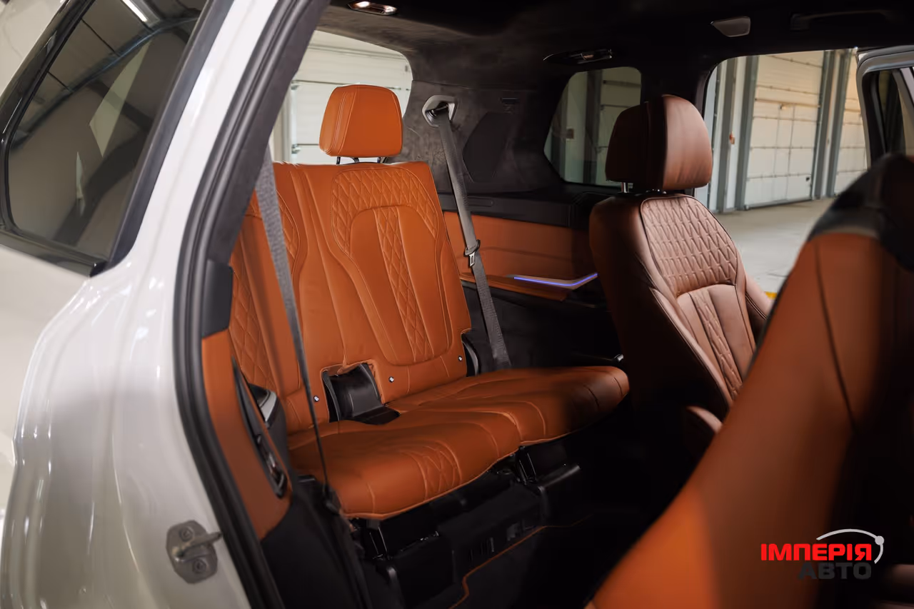 BMW X7 - фото 42