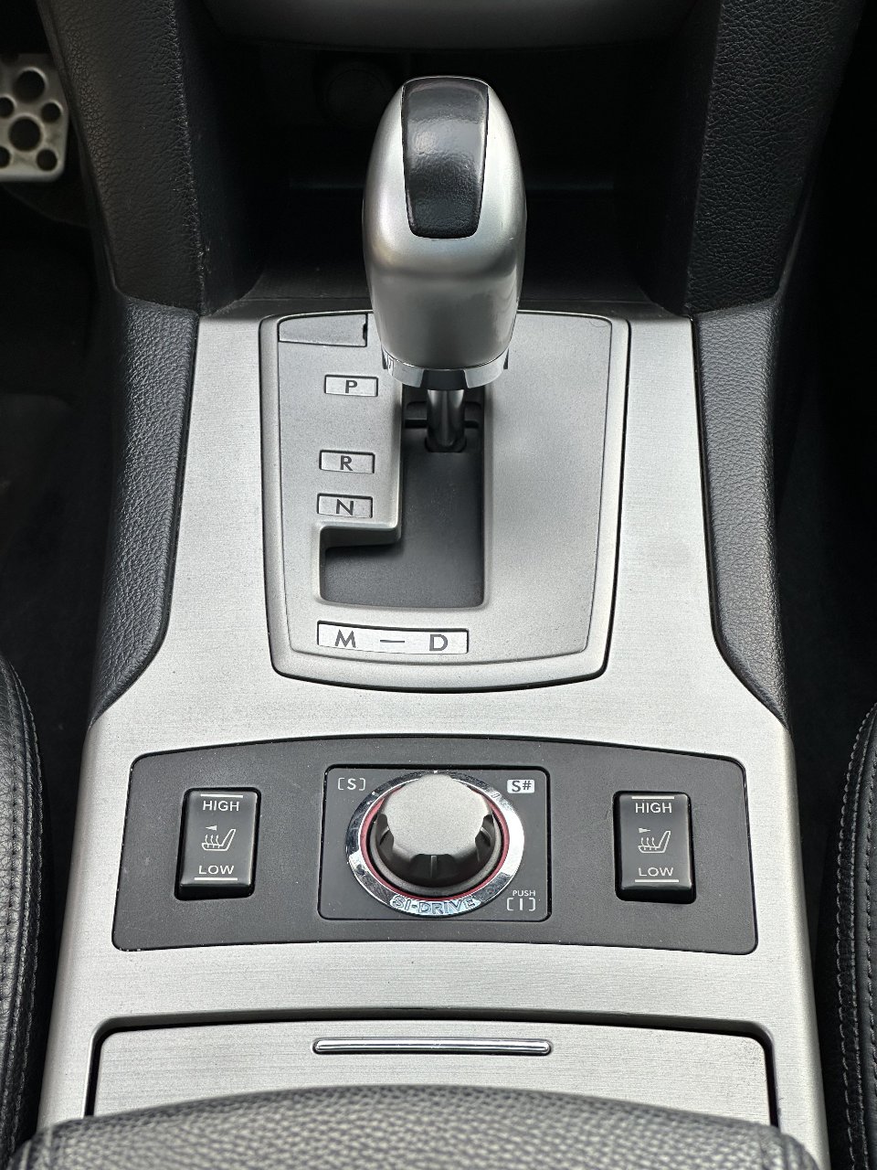 Subaru Legacy - фото 13