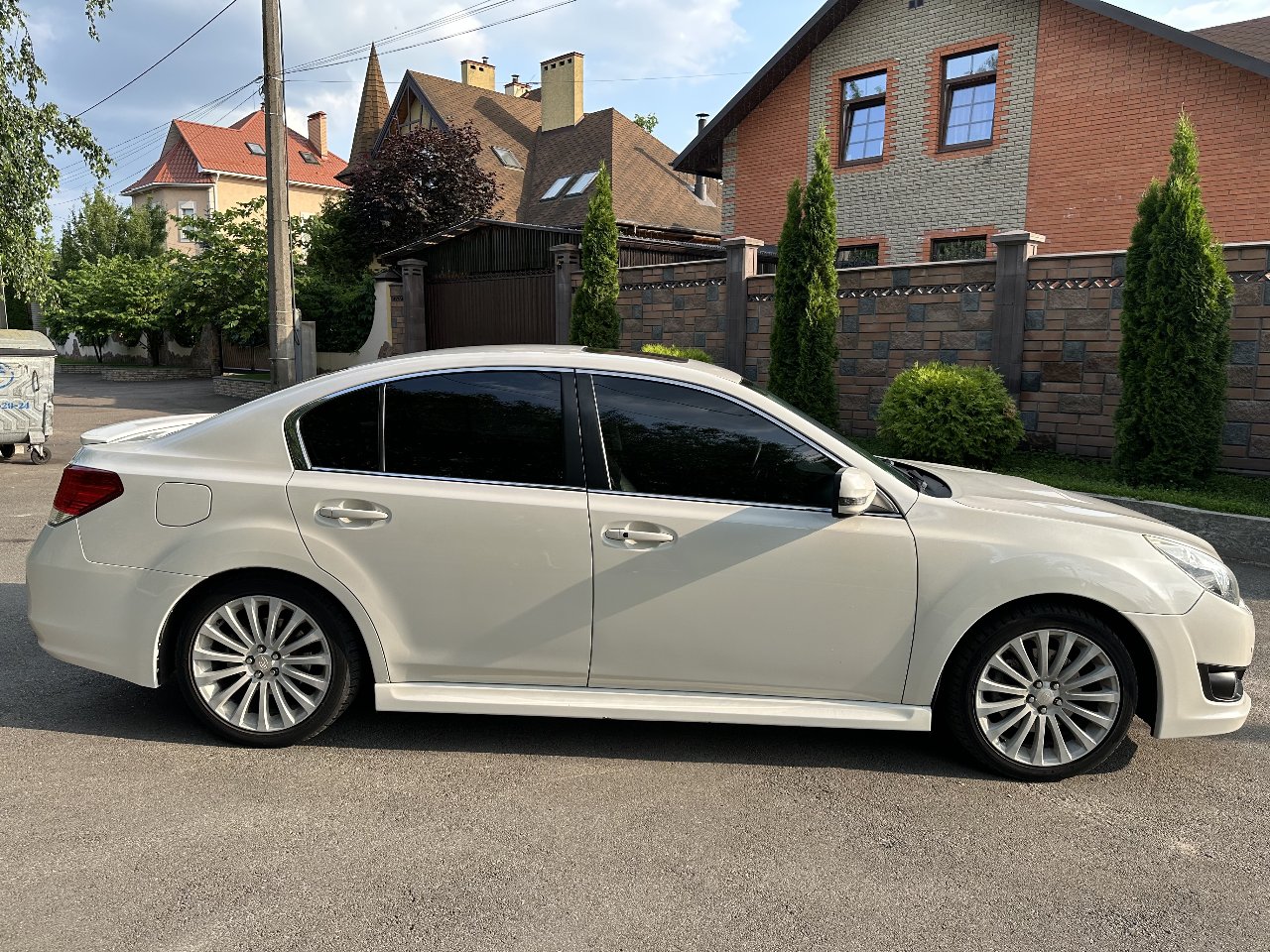 Subaru Legacy - фото 7