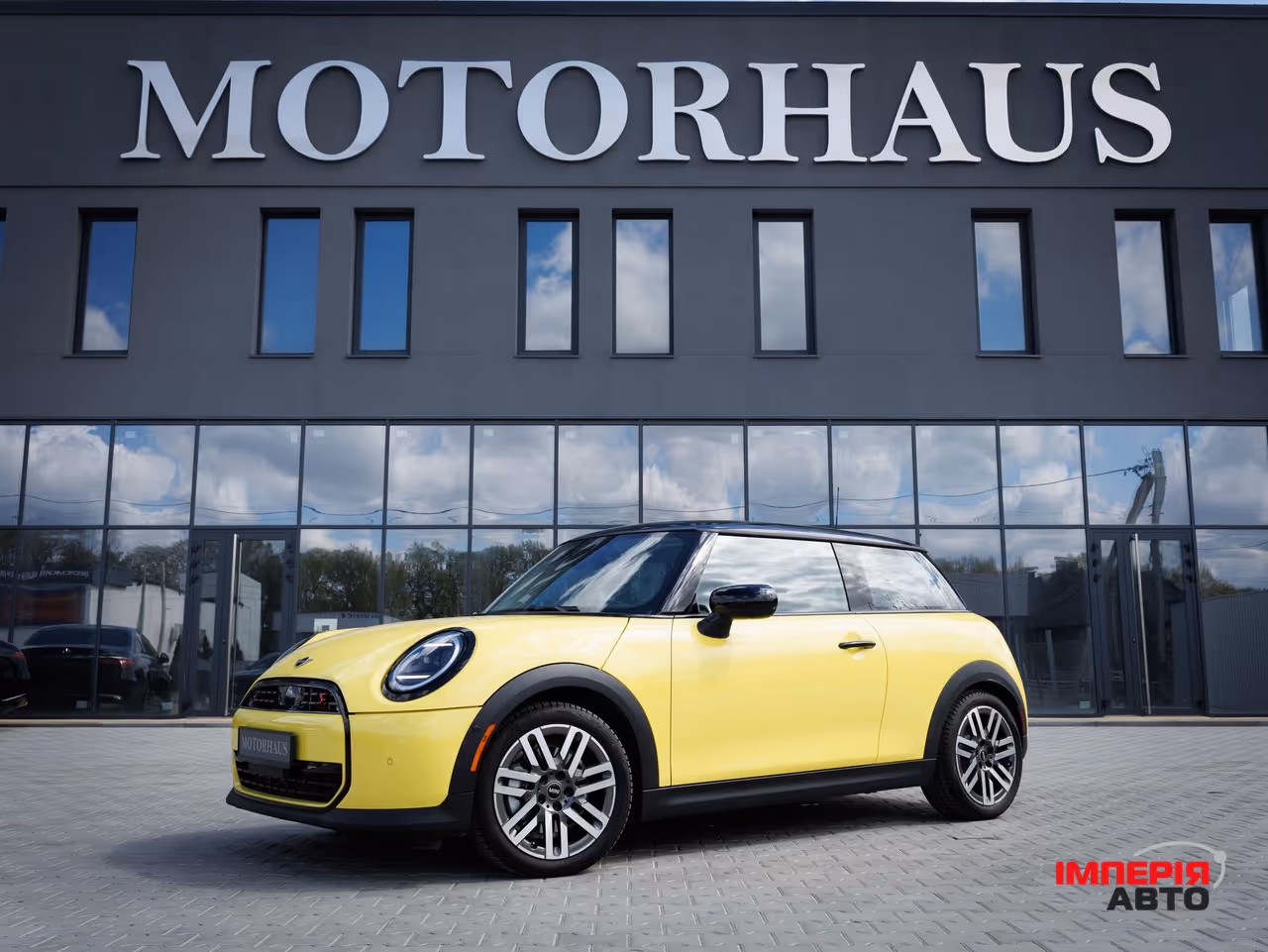 Mini Hatch - фото 1