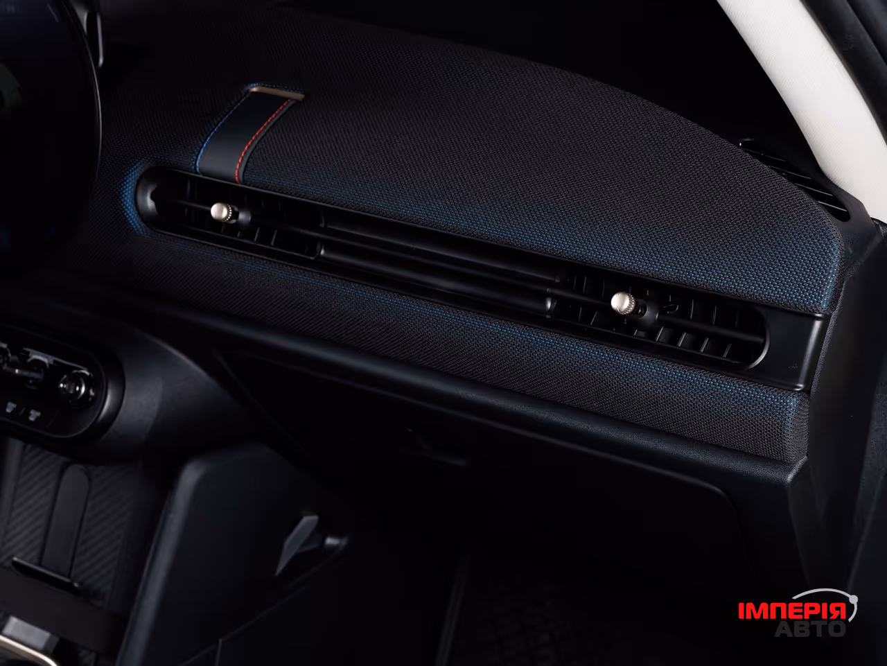 Mini Hatch - фото 40