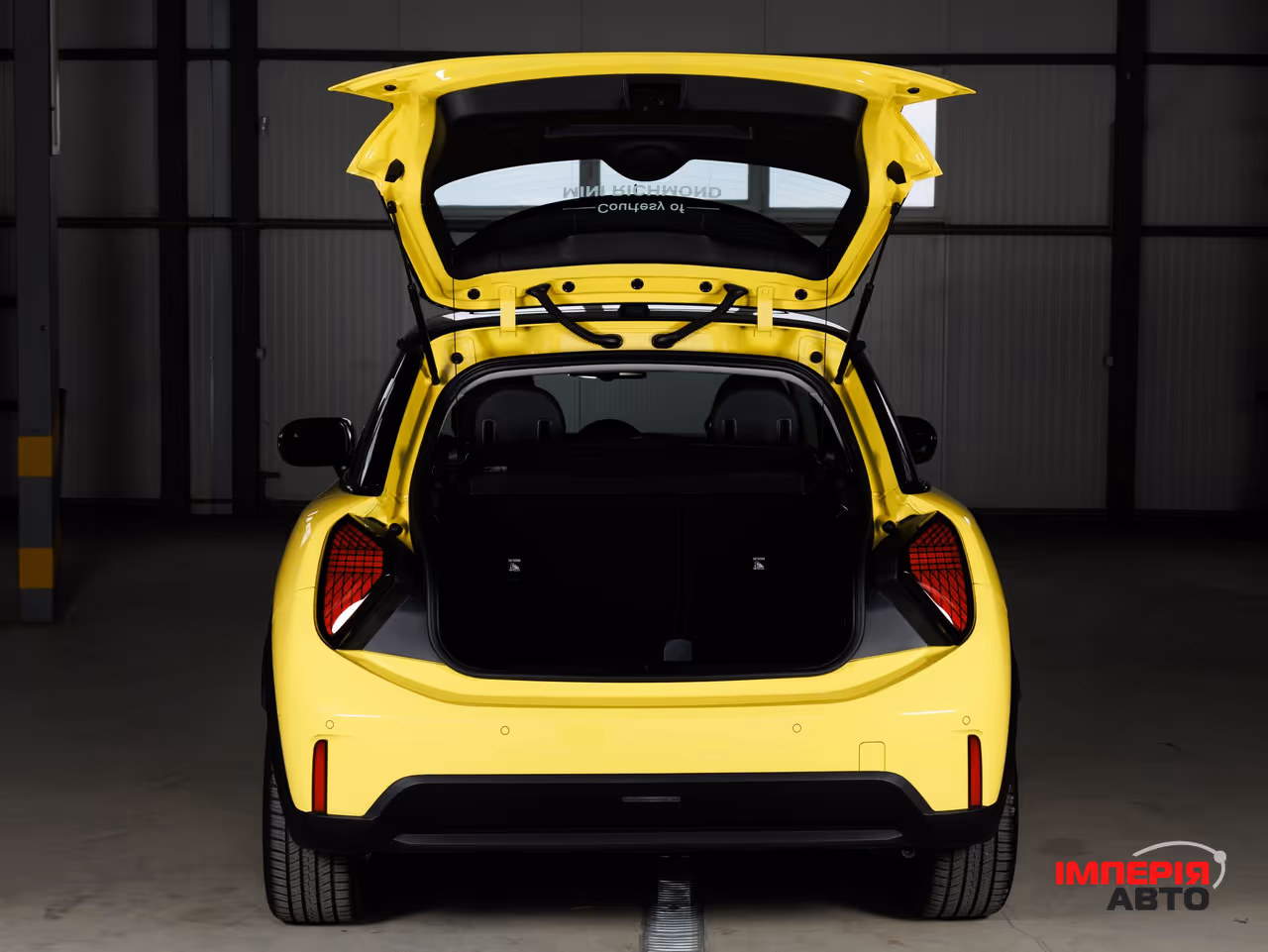Mini Hatch - фото 27