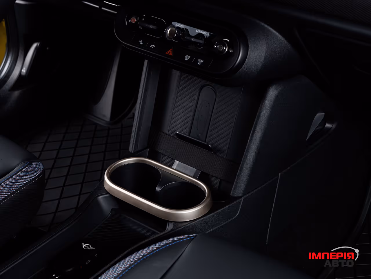 Mini Hatch - фото 39