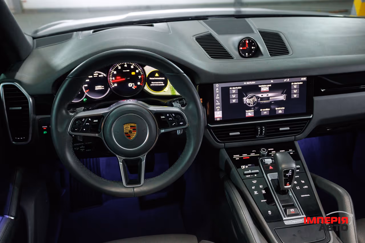 Porsche Cayenne - фото 10