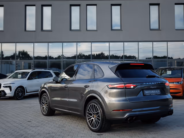 Porsche Cayenne - зображення 5