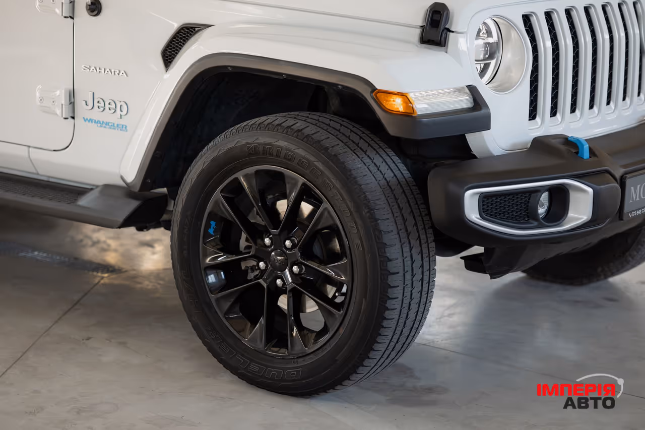 Jeep Wrangler - фото 49