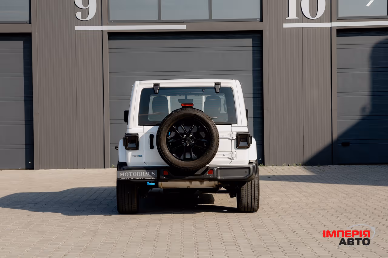 Jeep Wrangler - фото 4