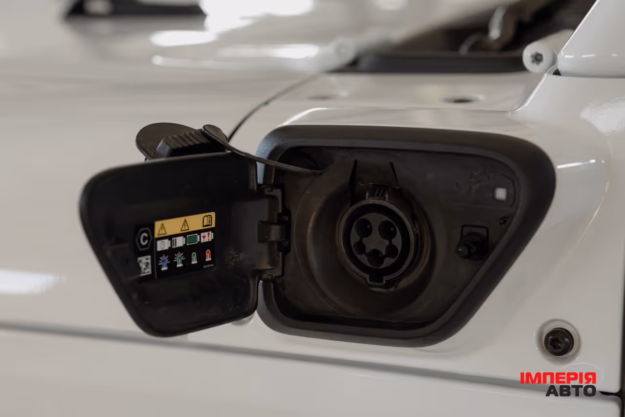 Jeep Wrangler - фото 56