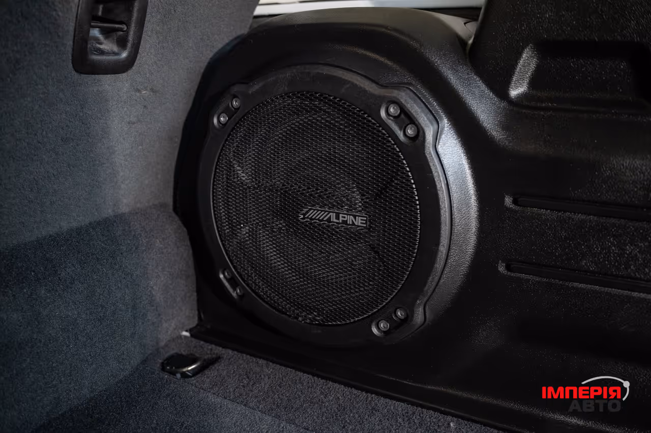 Jeep Wrangler - фото 30