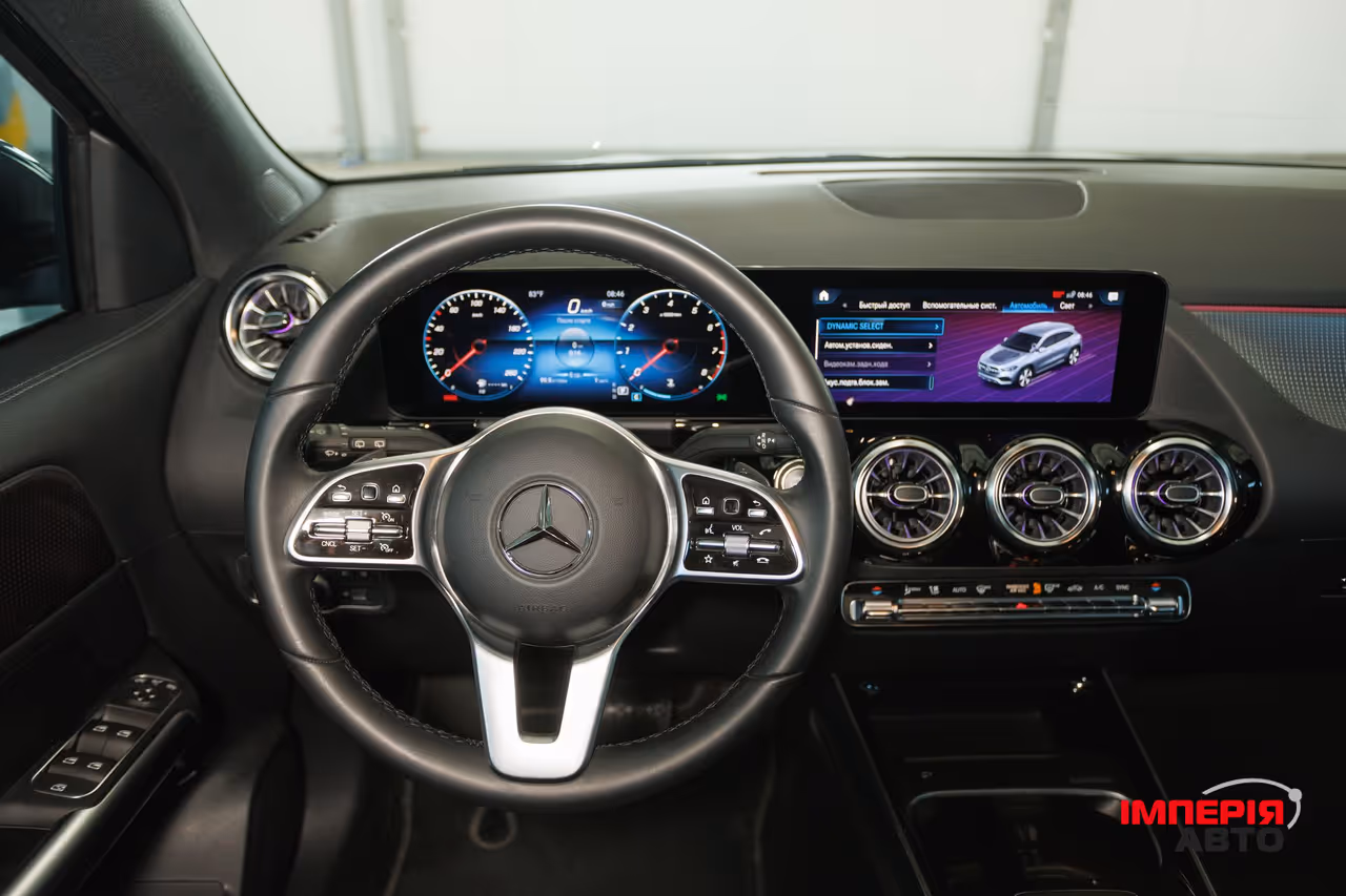Mercedes-Benz GLA - фото 12