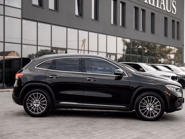 Mercedes-Benz GLA - зображення 2